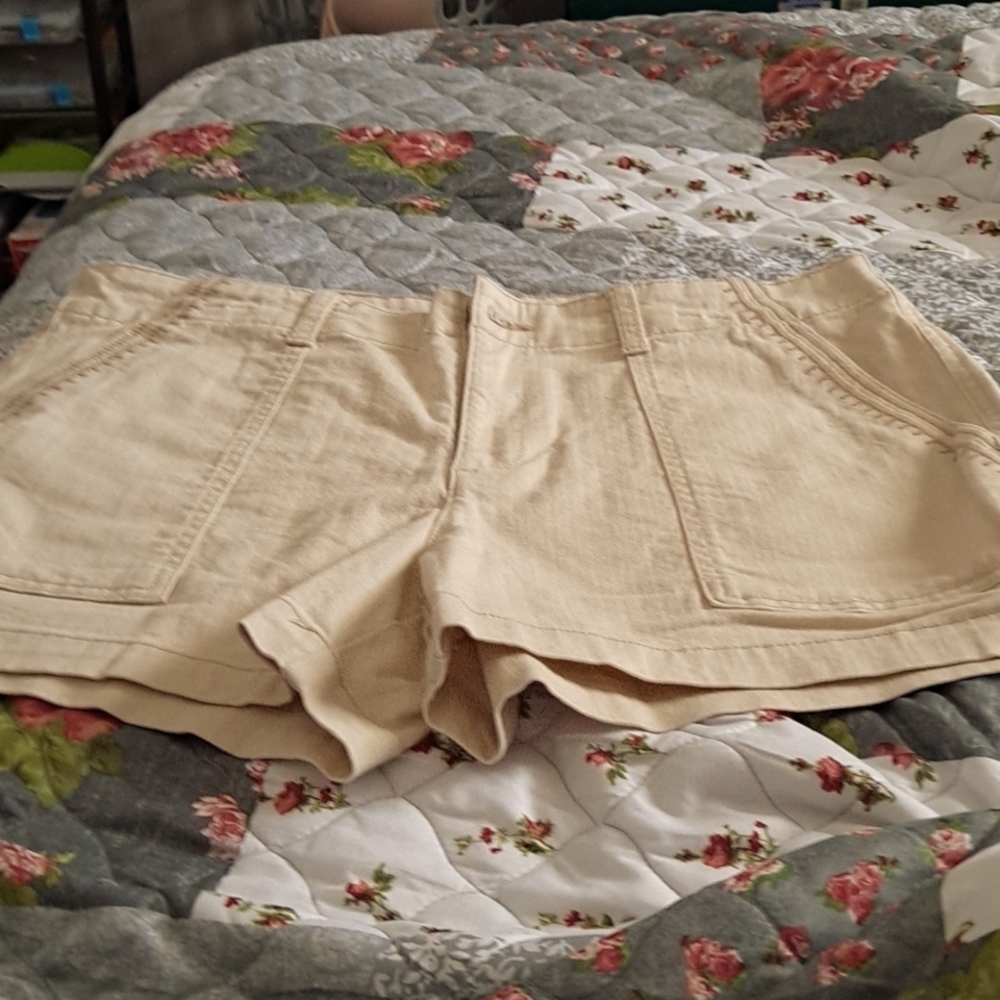 a.n.a (a new approach) shorts